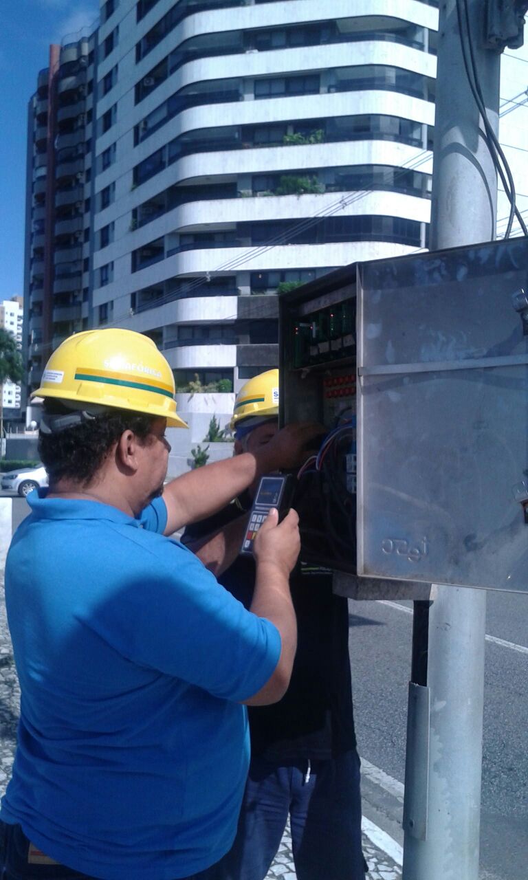 SMTT intensifica manutenção dos semáforos da cidade - SMTT Aracaju